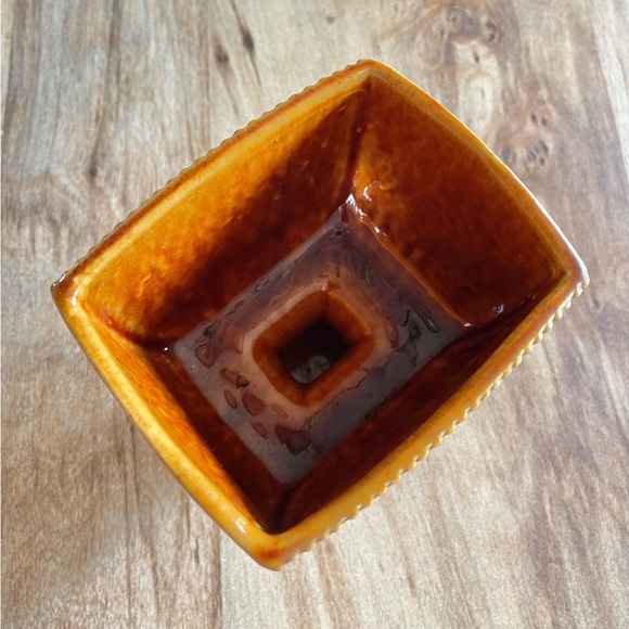 Lovely Vintage McCoy Planter - Picture 4 of 6